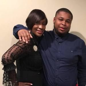 Meet your Posher, Regina